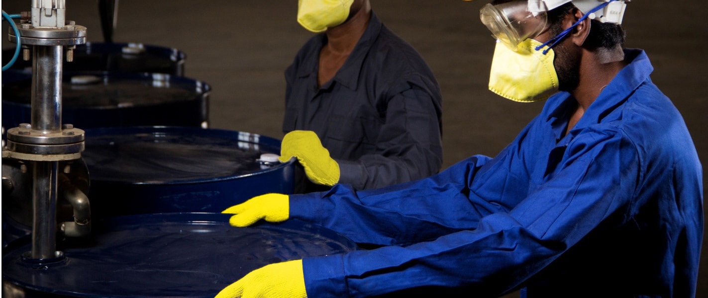 Bulk liquid packaging in drums and carboys