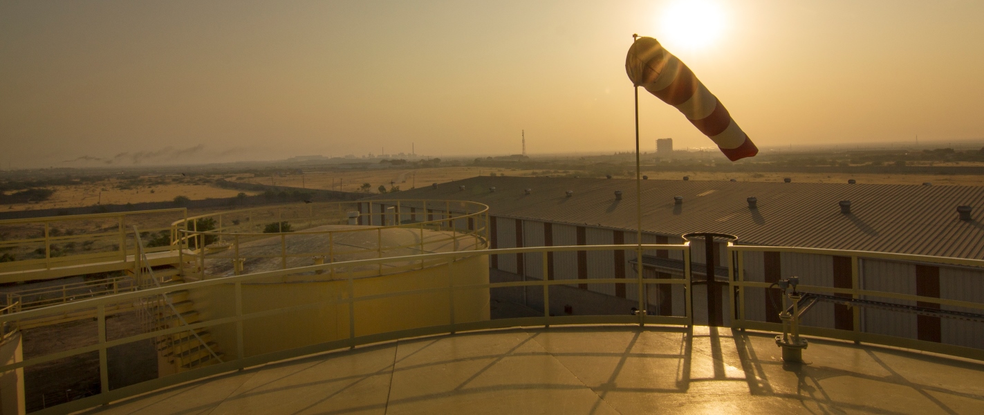 Palletizing and shrink wrapping services